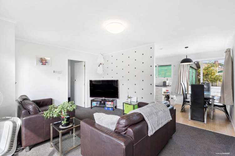 2/11 Burt Road Mount Wellington_5