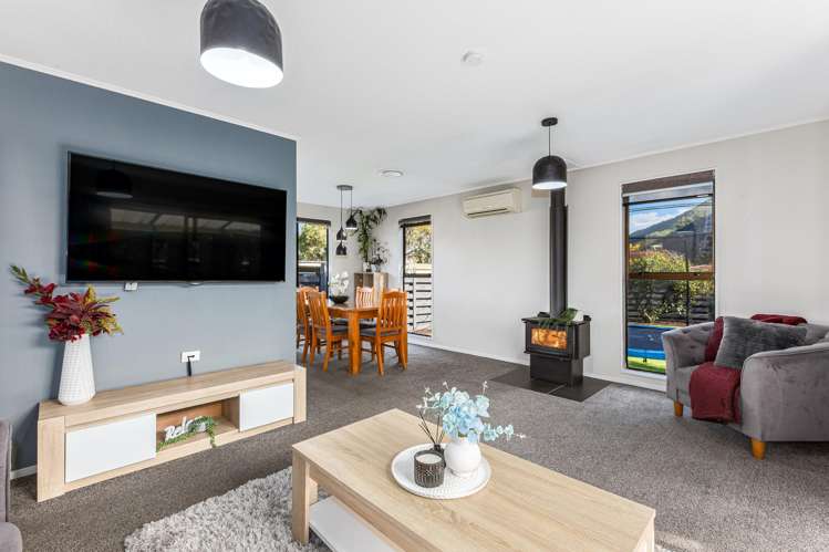 55 Larchmont Grove Totara Park_8