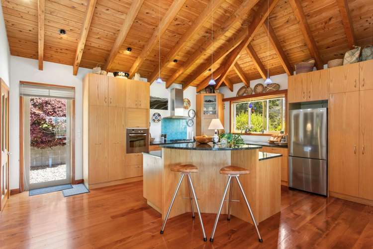 5447 Christchurch Akaroa Road Duvauchelle_11