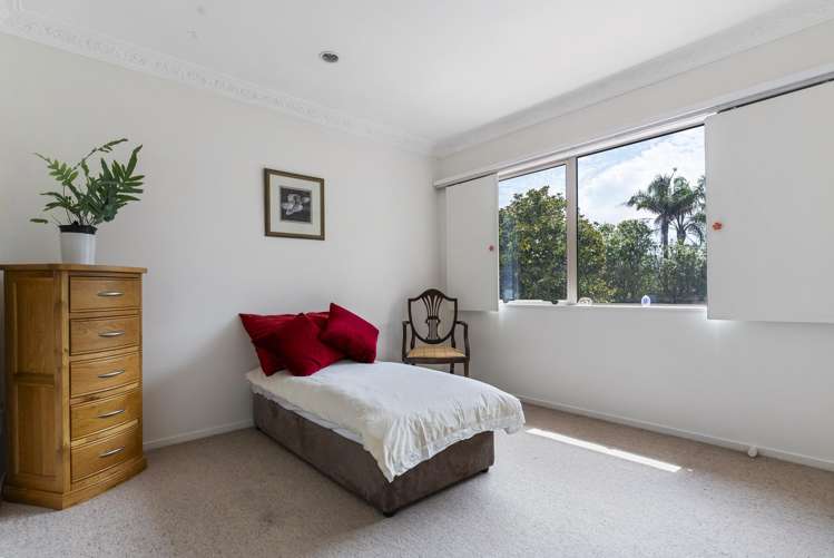 64 Whitford Road Botany Downs_22