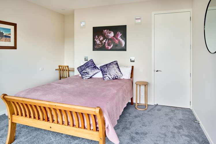 31 Pendennis Point Camborne_15