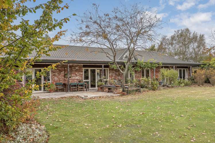 2183 South Eyre Road West Eyreton_5