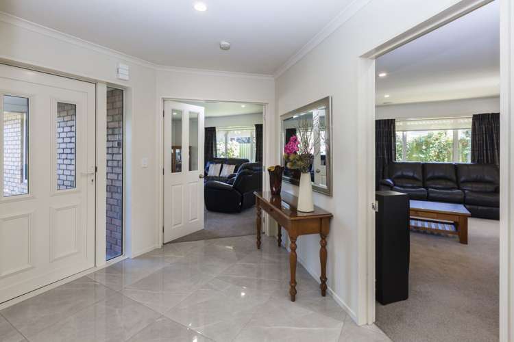 32 Woodhurst Drive Casebrook_10