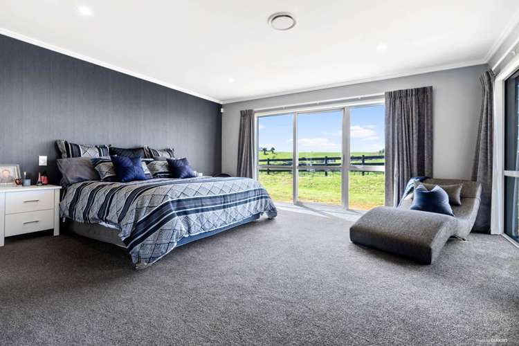 96 A Renall Road Pollok_17