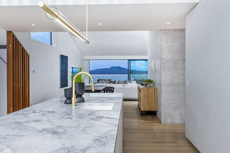 249 Hurstmere Road Takapuna_8