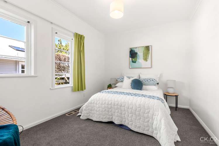 2 Sherwood Street Woburn_11