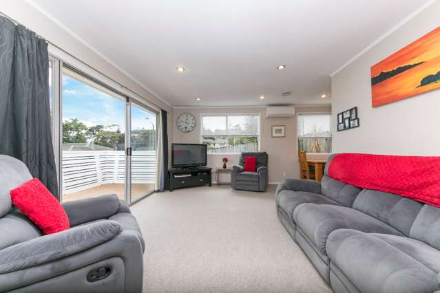 26 Onedin Place Titirangi_1