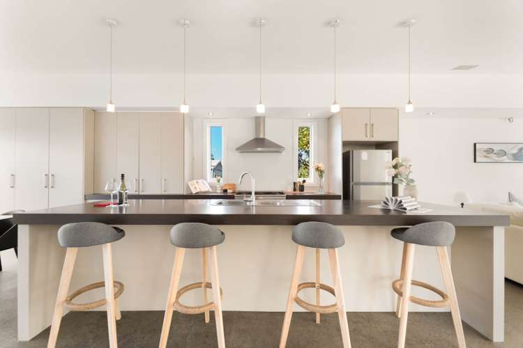 106 Titirangi Road_0