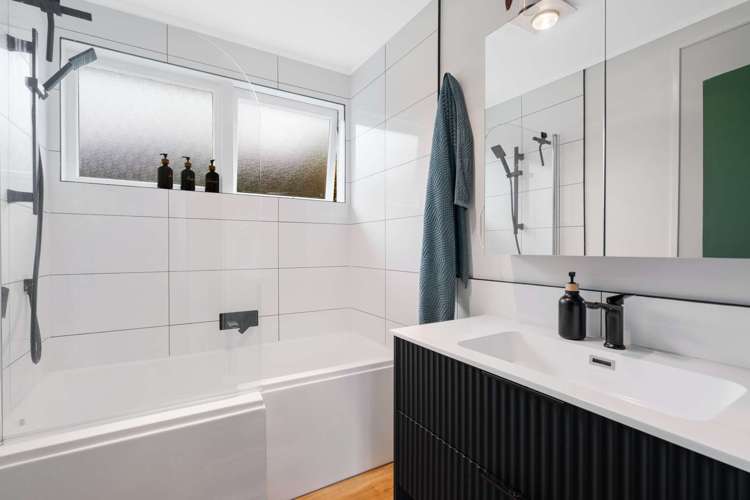 14 View Street Maungaturoto_1