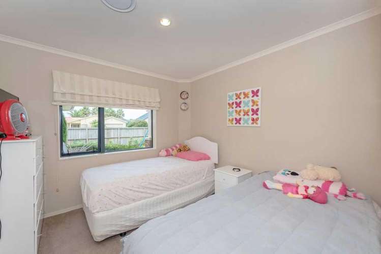 72 Nielsen Gardens Rototuna_6