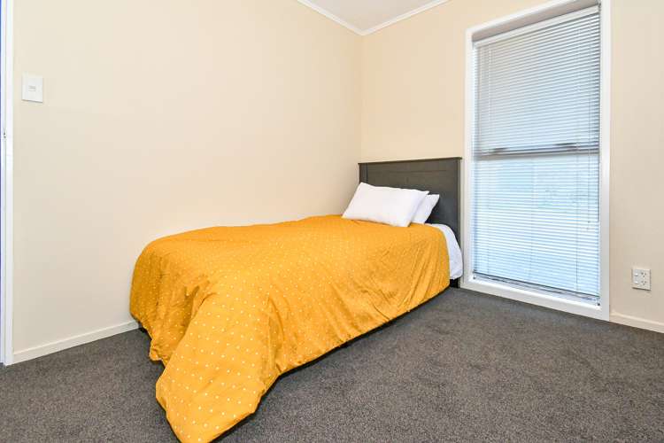 27 Heather Green Avenue Meremere_11