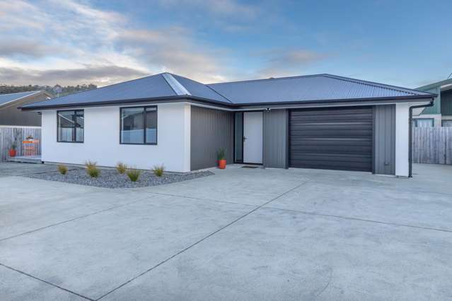 Contemporary Comfort in a Prime Location
