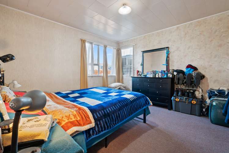 17 Almay Place Clover Park_13