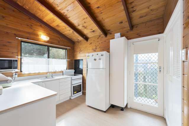 2/391 West Coast Road Glen Eden_3