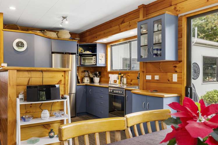 7 Korimako Road Waipahihi_3