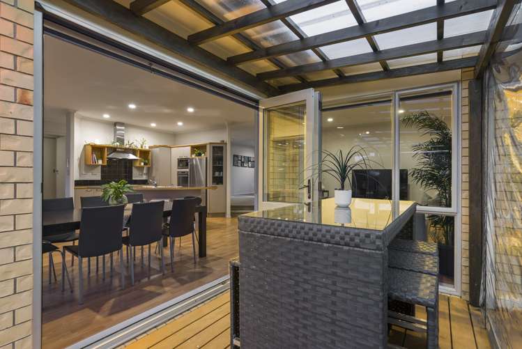 8 Louvain Place Greenhithe_9