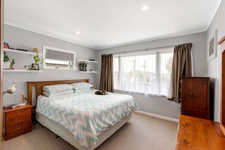 58 Tiroroa Ave Te Atatu South_13