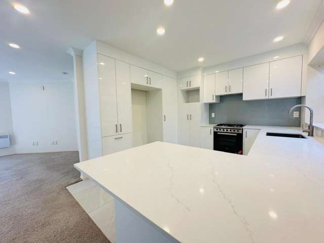 14B Bowling Avenue 1662_2