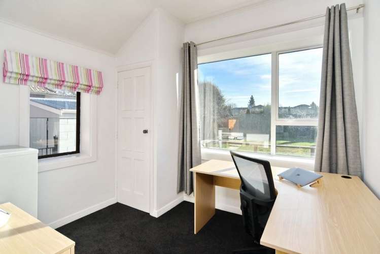 17 Achilles Street Burwood_8