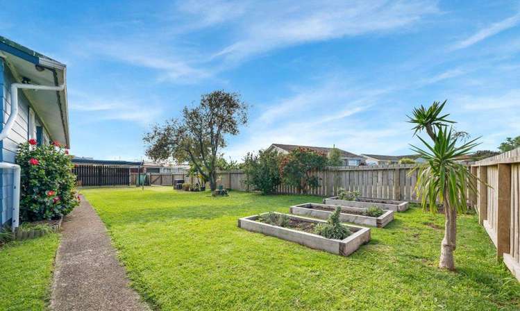 74 Cranmere Crescent Mangere East_9