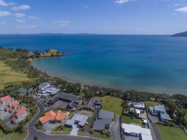 36 Bayside Drive Coopers Beach_2