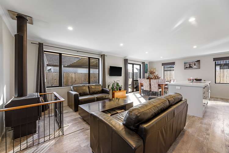 1 Hurricane Way Burleigh_8