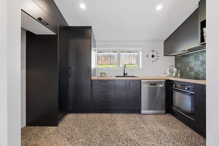 69 Barr Street Kenmure_1