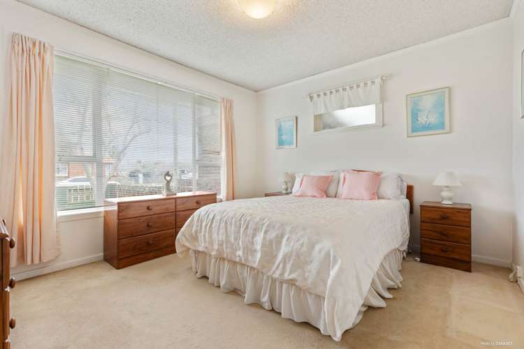 85 Old Lake Road Narrow Neck_6