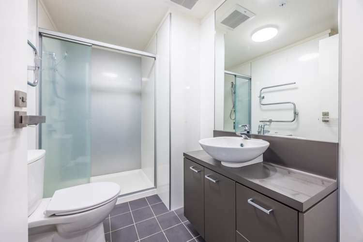 8D/135 Victoria Street West Auckland Central_8