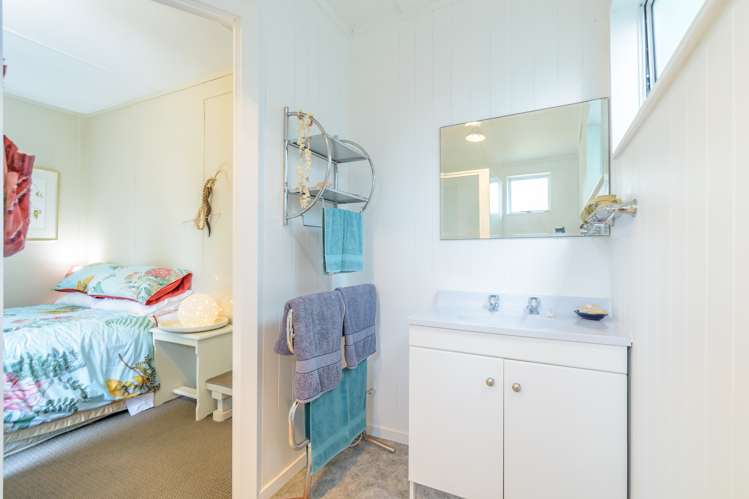 47 Rapaki Street Koitiata_11