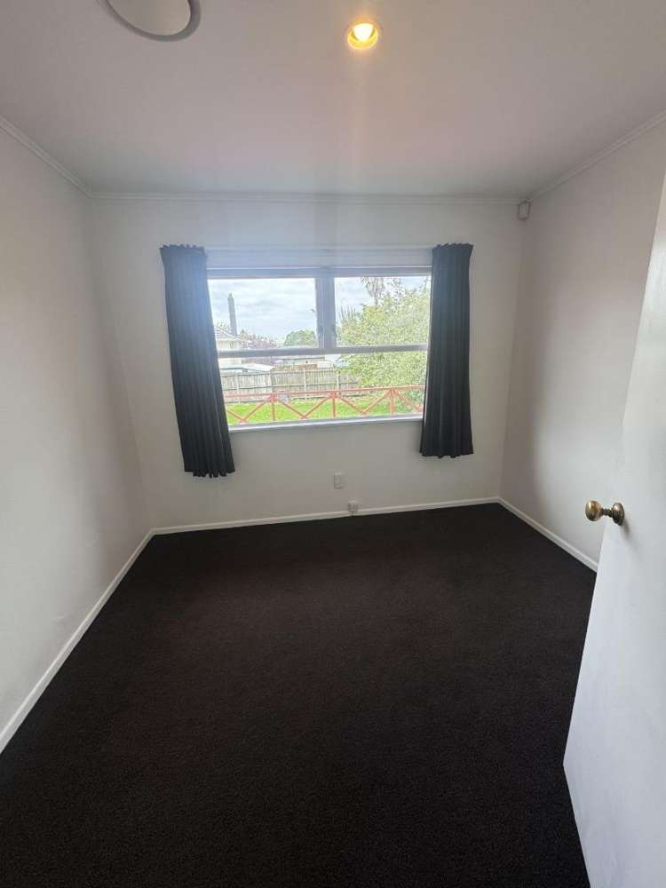 43 Hilling St Titirangi_9
