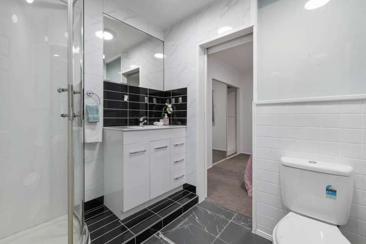 22 Whitford Park Road Whitford_14