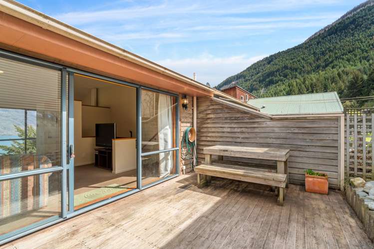 16a Dart Place Fernhill/Sunshine Bay_5