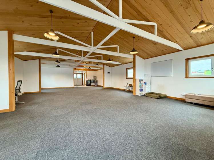 20 Bow Street Raglan_5