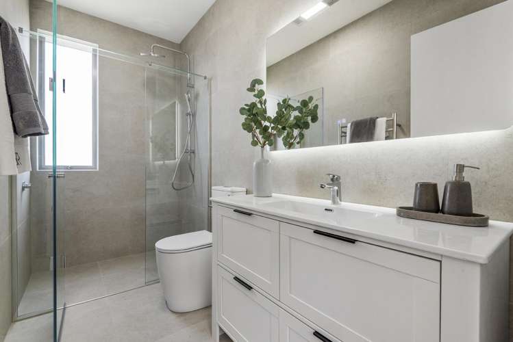 99 Tributary Parade Karaka_9