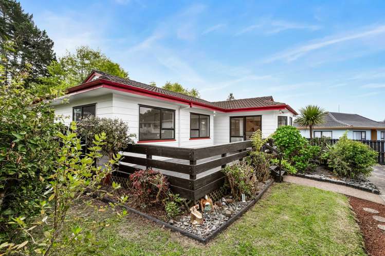 23A Capricorn Place Glen Eden_17