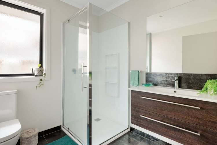 81 Pakanga Grove Pyes Pa_9