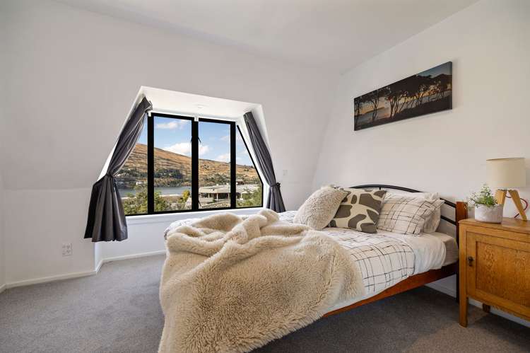 10/43 Goldridge Way Queenstown_7