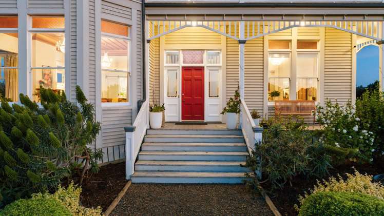 111 Wharf Road Clarks Beach_3