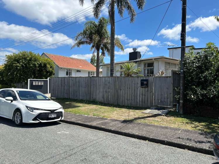 1/3 Springbank Lane Te Atatu Peninsula_10