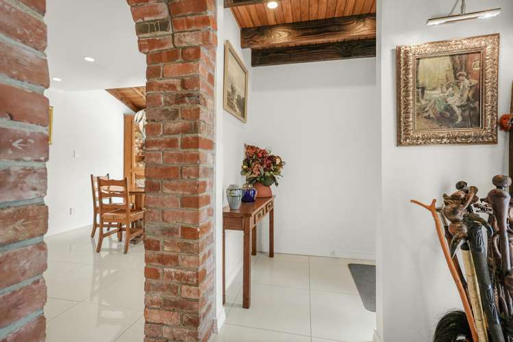 59 Miromiro Road Normandale_22