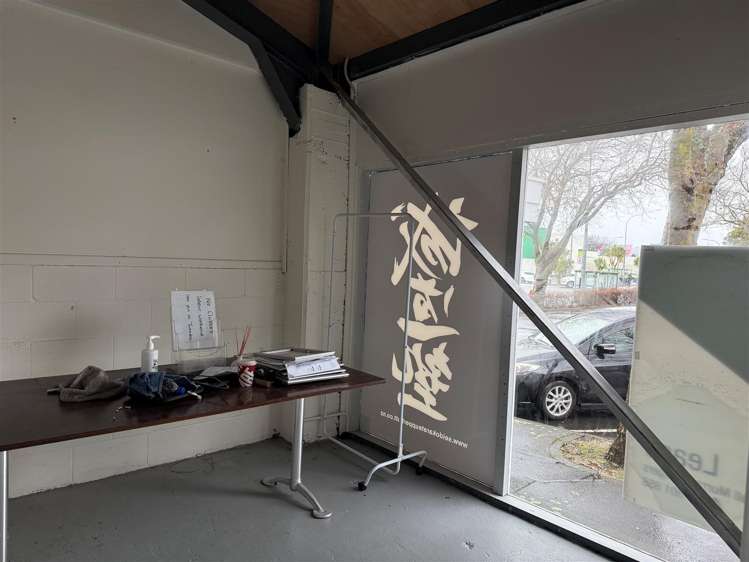 24 Queen Street Upper Hutt Central_3