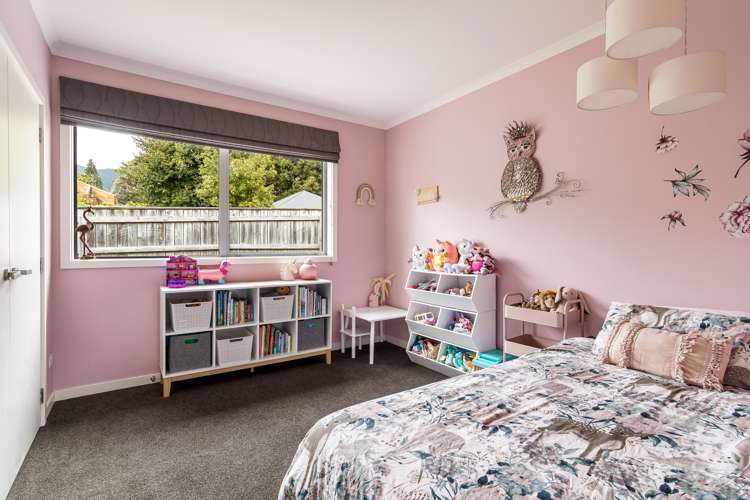 16 Sunningdale Drive Stoke_9