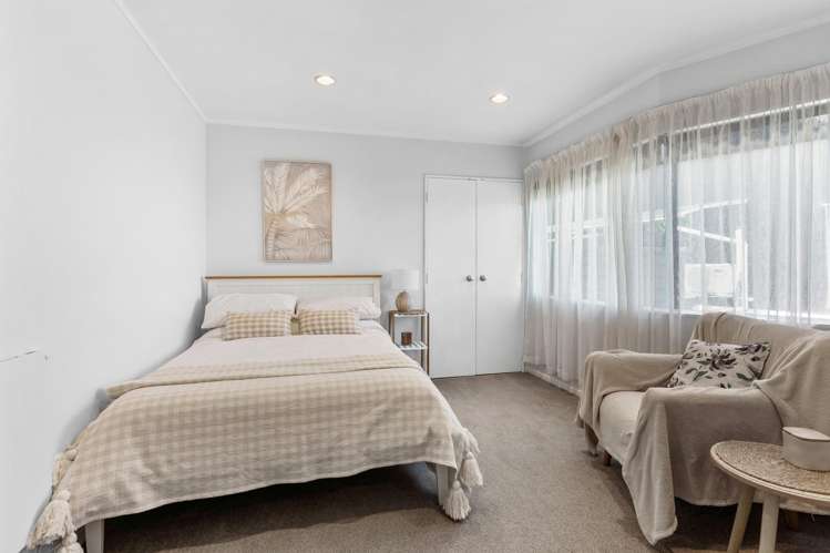 2/66 Haseler Crescent Howick_16