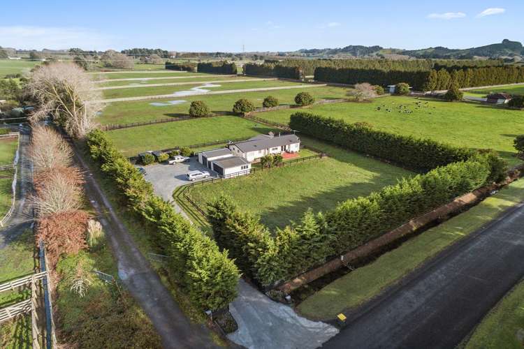 55 Parish Line Road Clevedon_12