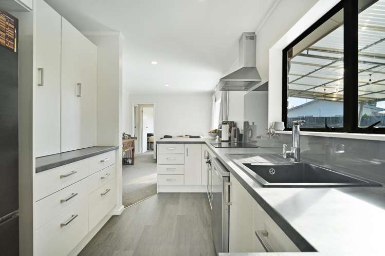 917 Collinge Road Mayfair_5