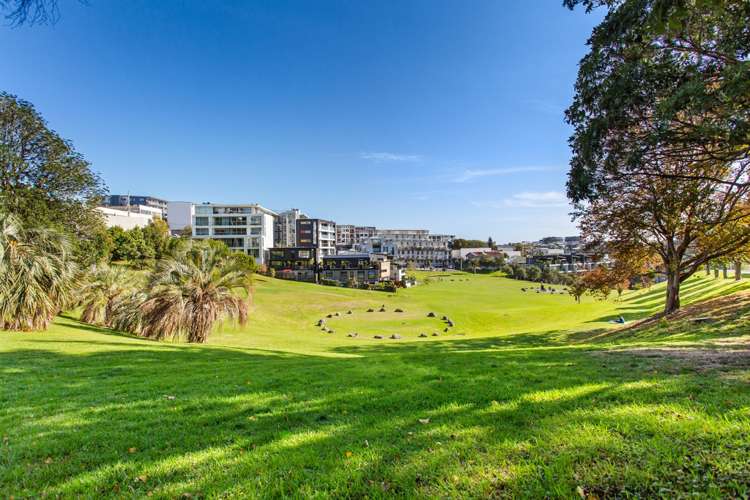 2e/14 Exmouth Street Eden Terrace_1