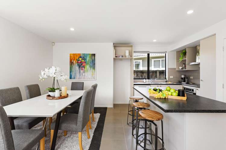 2/3a Curzon Street Onehunga_11