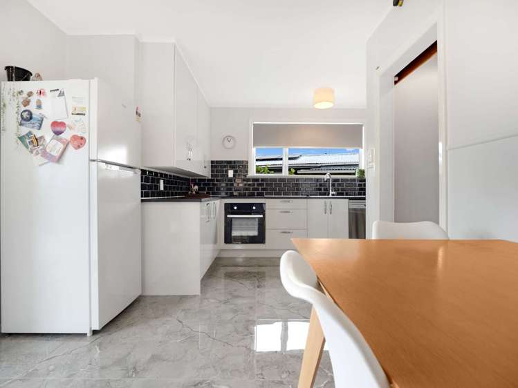 20 Keats Crescent Enderley_5