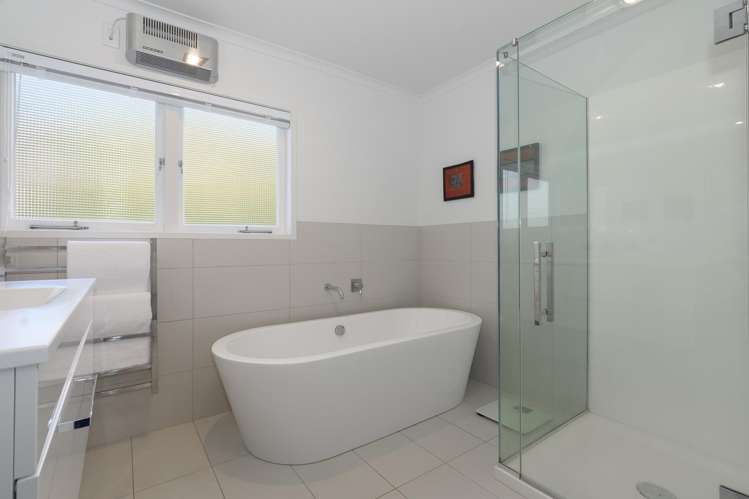 32 Hinewa Road Otumoetai_21